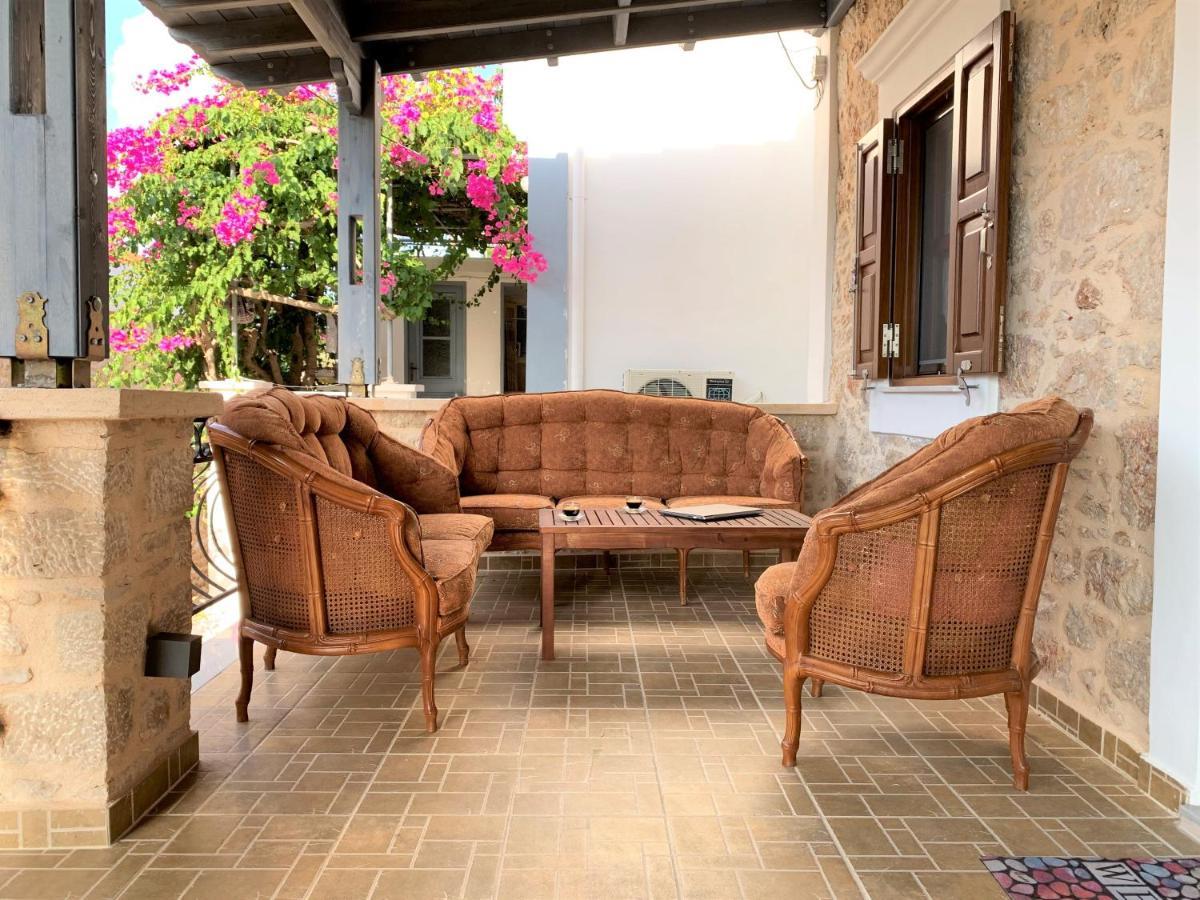 Stone House Halki Villa ภายนอก รูปภาพ